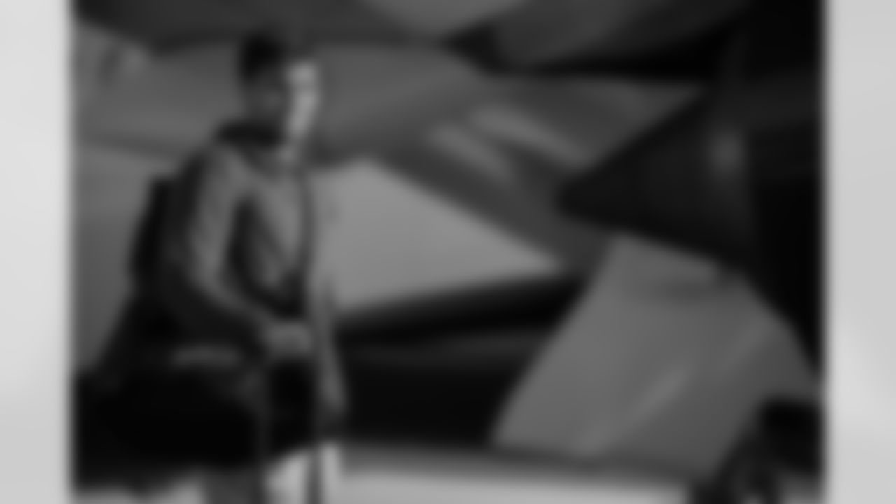 Atlanta Falcons inside linebacker Kaden Elliss #55 boards the plane at Hartsfield-Jackson International Airport in Atlanta, Ga. on Saturday, November 6, 2025. (Photo by Taylor McLaughlin/Atlanta Falcons)