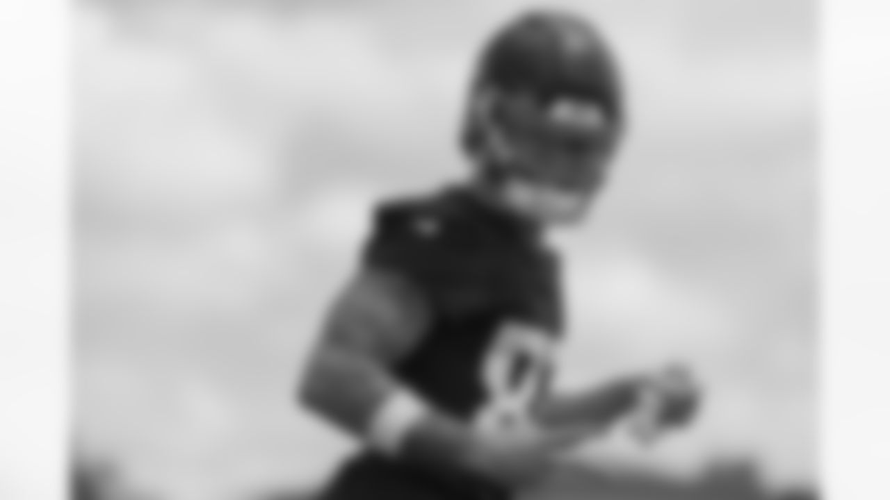 Atlanta Falcons wide receiver Casey Washington #82 during OTAs at Atlanta Falcons Training Facility in Flowery Branch, Georgia, on Monday, May 20, 2024. (Photo by Shanna Lockwood/Atlanta Falcons)