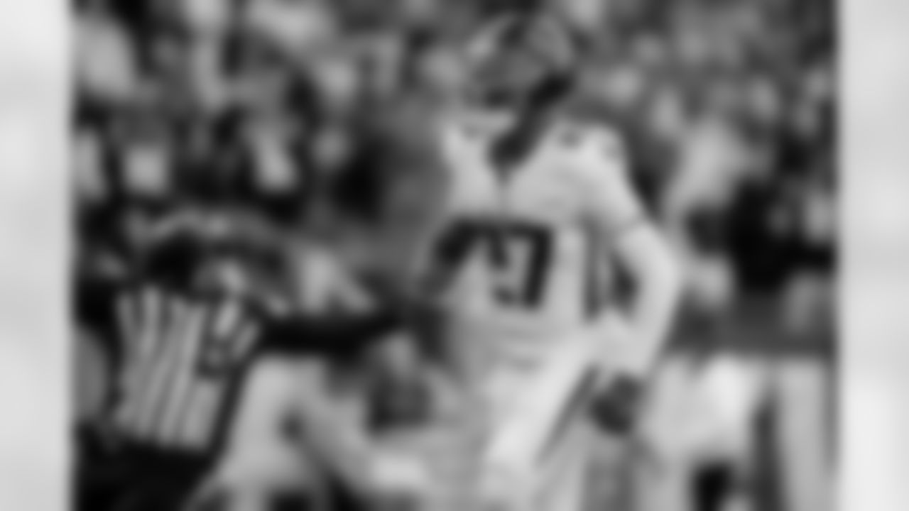 Atlanta Falcons edge rusher James Pearce Jr. #27 during the Week 9 Game against the New England Patriots at Gillette Stadium in Foxborough, Mass. on Sunday, November 2, 2025. (Photo by Taylor McLaughlin/Atlanta Falcons)