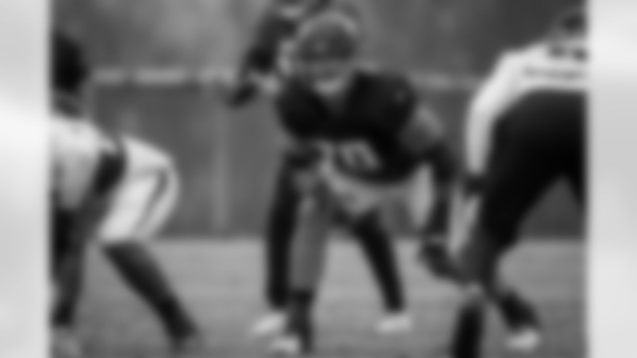 Atlanta Falcons tackle Jake Matthews #70 during practice at Atlanta Falcons Training Facility in Flowery Branch, Georgia, on Thursday, December 4, 2025. (Photo by Taylor McLaughlin/Atlanta Falcons)