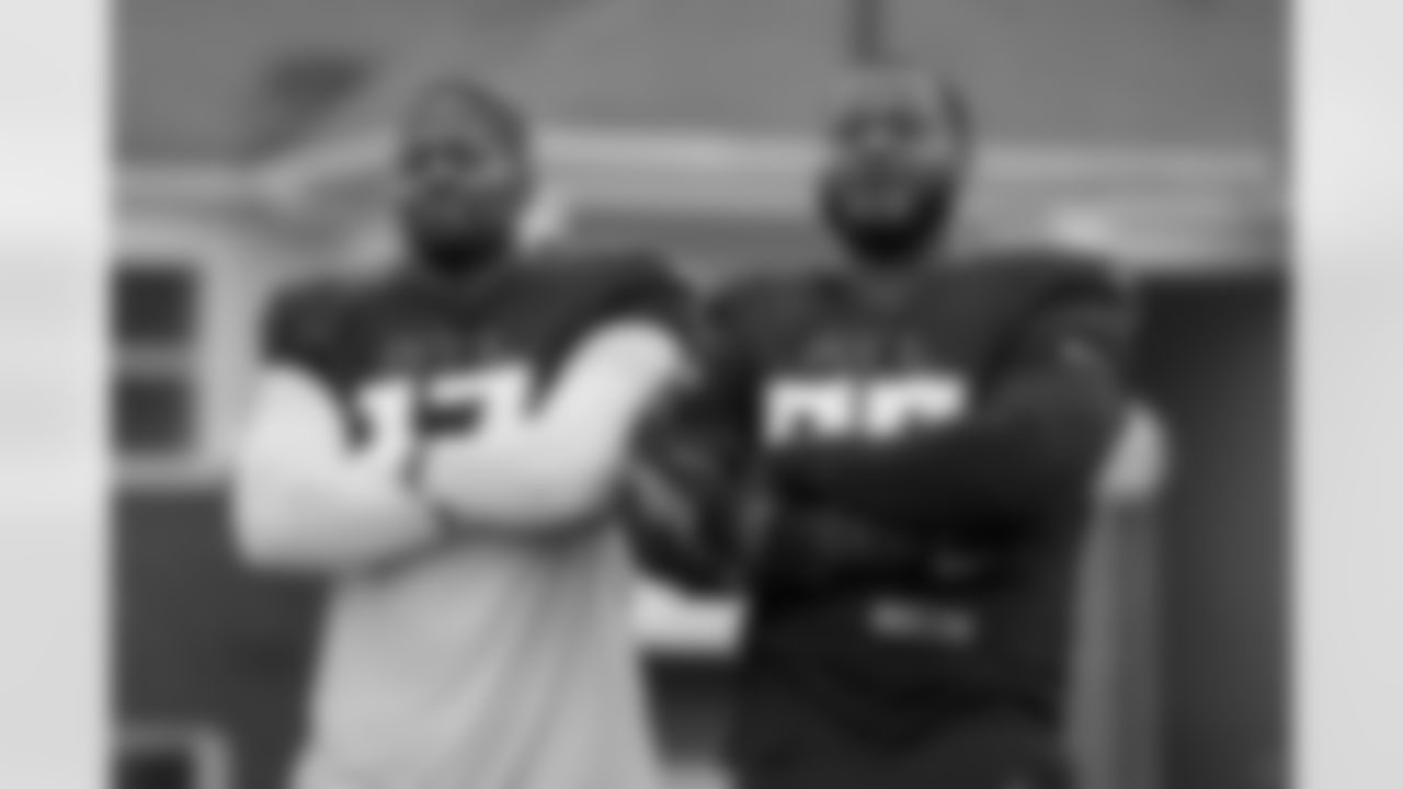 Atlanta Falcons outside linebacker Arnold Ebiketie #17 and Atlanta Falcons defensive lineman David Onyemata #90 during practice at Atlanta Falcons Training Facility in Flowery Branch, Georgia, on Thursday, November 20, 2025. (Photo by Jay Bendlin/Atlanta Falcons)