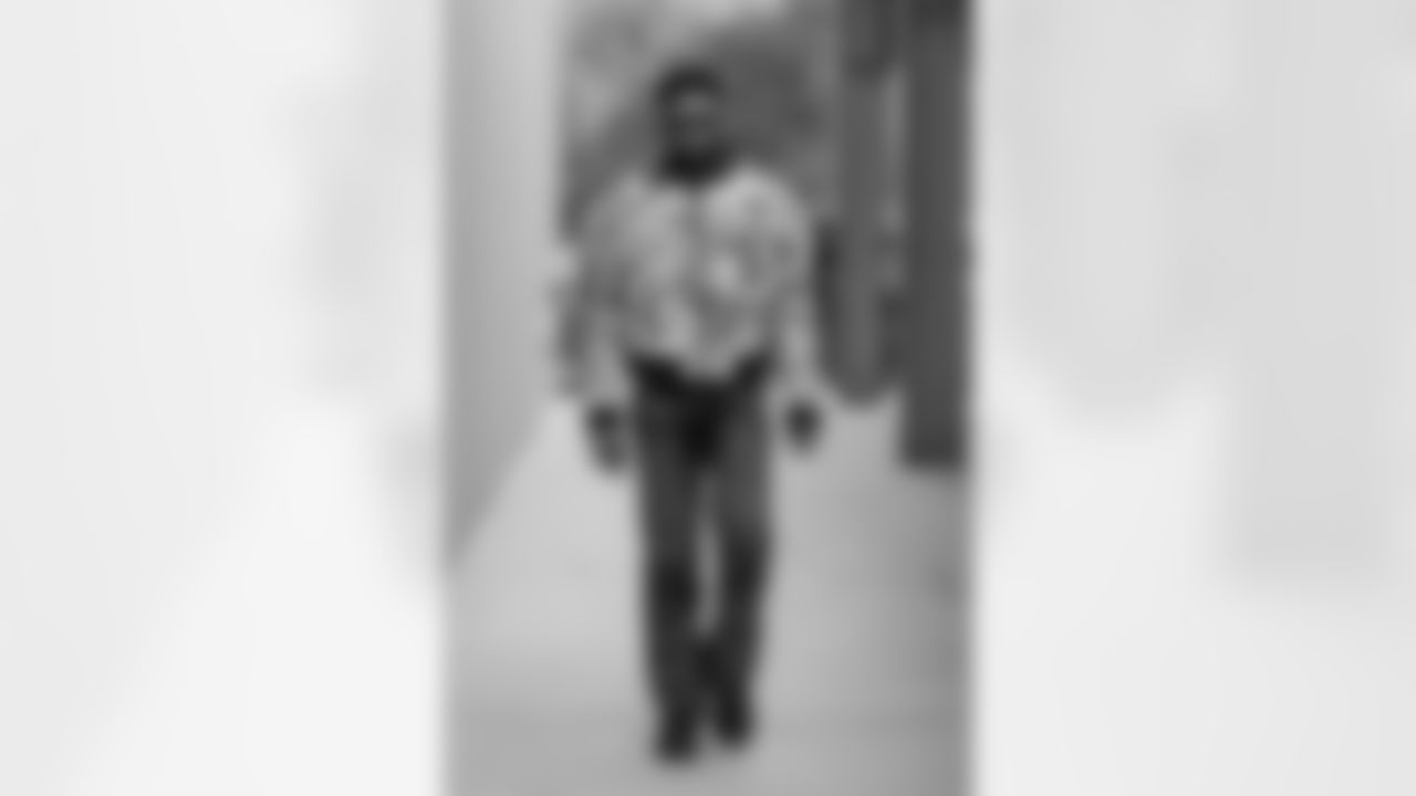 Atlanta Falcons wide receiver KhaDarel Hodge #4 arrives before the Week 14 Game against the Seattle Seahawks at Mercedes-Benz Stadium in Atlanta, Georgia on Sunday, December 7, 2025. (Photo by Taylor McLaughlin/Atlanta Falcons)