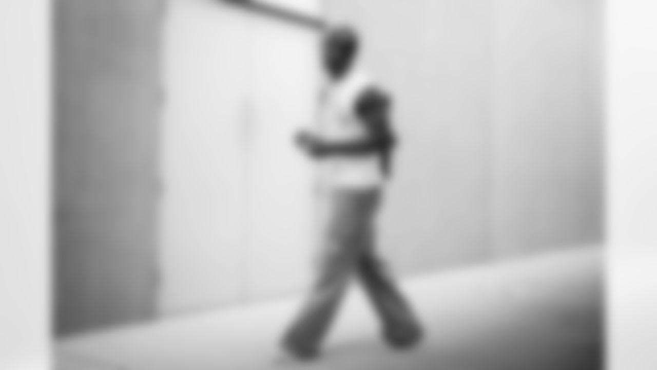 Atlanta Falcons edge rusher James Pearce Jr. #27 arrives before the Week 11 Game against the Carolina Panthers at Mercedes-Benz Stadium in Atlanta, Georgia on Sunday, November 16, 2025. (Photo by Jay Bendlin/Atlanta Falcons)