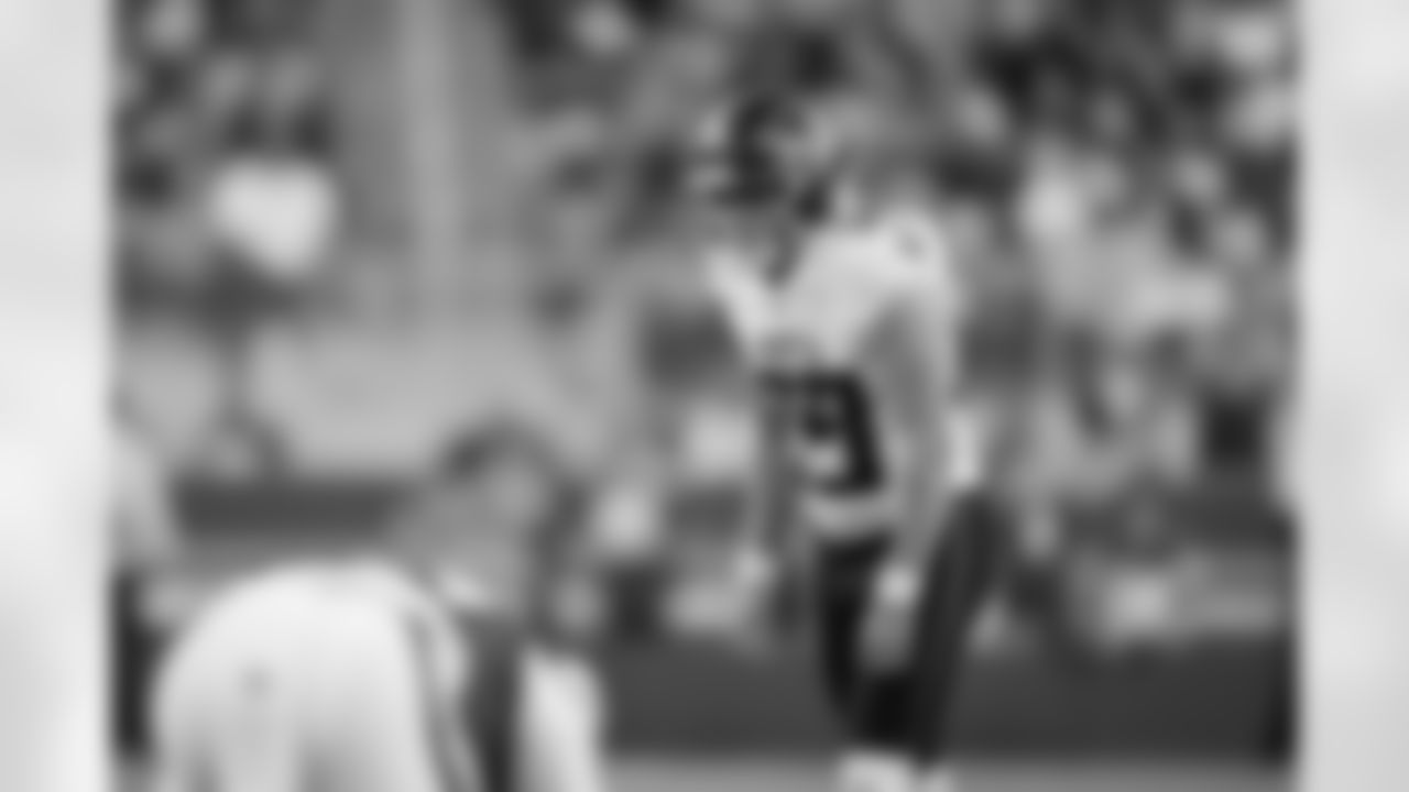 Atlanta Falcons kicker Parker Romo #39 during the Week 7 Game against the San Francisco 49ers at Levi's Stadium in Santa Clara, California on Sunday, October 19, 2025. (Photo by Taylor McLaughlin/Atlanta Falcons)