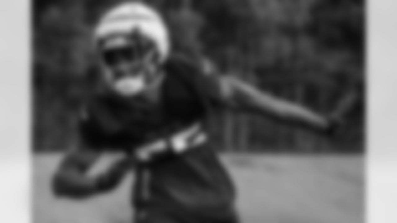 Atlanta Falcons edge rusher Leonard Floyd #56 during practice at Atlanta Falcons Training Facility in Flowery Branch, Georgia, on Thursday, November 20, 2025. (Photo by Jay Bendlin/Atlanta Falcons)