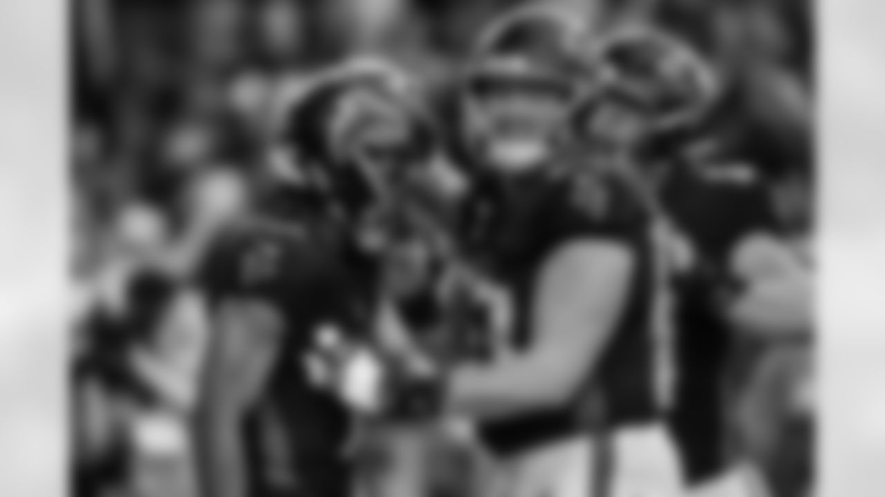 Atlanta Falcons running back Bijan Robinson #7 celebrates after scoring a touchdown during the second quarter of the Week 16 Game against the Arizona Cardinals at State Farm Stadium in Glendale, Arizona on Sunday, December 21, 2025. (Photo by Jay Bendlin/Atlanta Falcons)