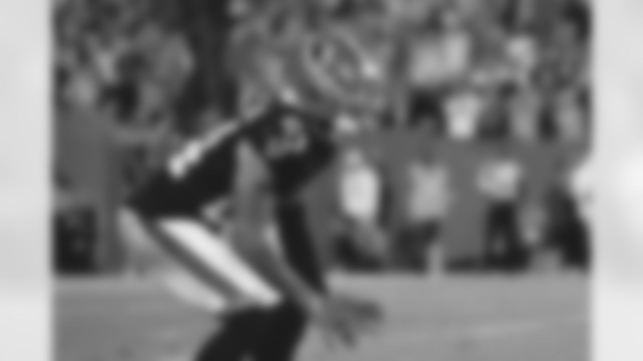 Atlanta Falcons cornerback A.J. Terrell Jr. #24 during the Week 15 Game against the Tampa Bay Buccaneers at Raymond James Stadium in Tampa, Florida on Thursday, December 11, 2025. (Photo by Brandon Magnus/Atlanta Falcons)