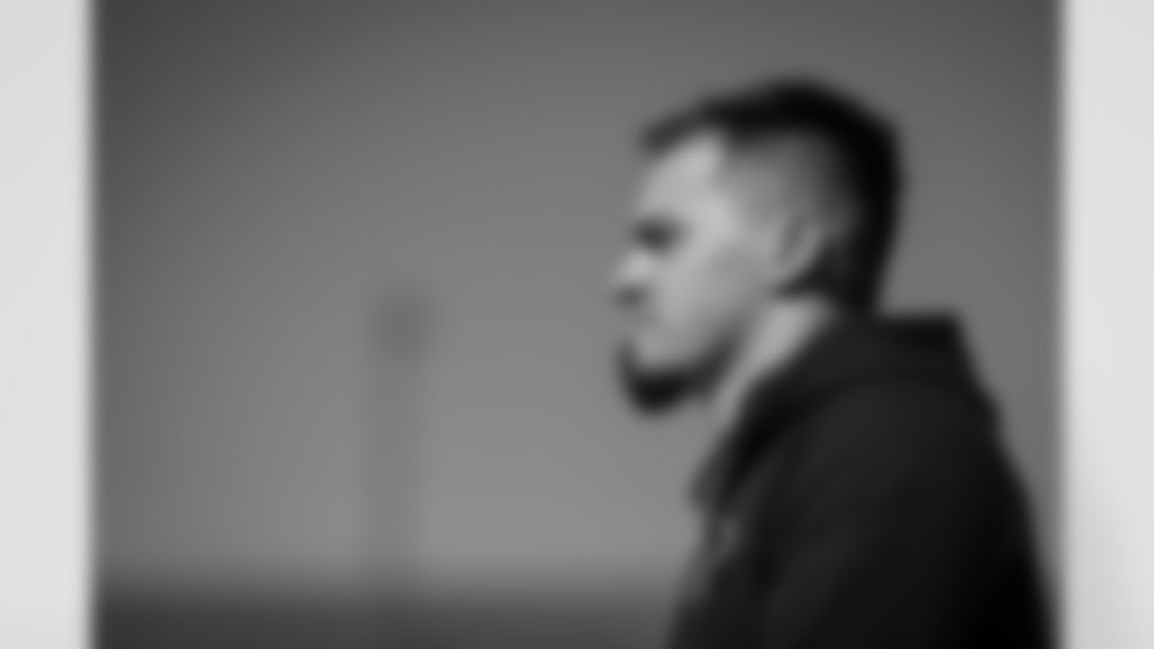 Atlanta Falcons kicker Parker Romo #39 boards the plane at Hartsfield-Jackson International Airport in Atlanta, Ga. on Saturday, November 1, 2025. (Photo by Jay Bendlin/Atlanta Falcons)