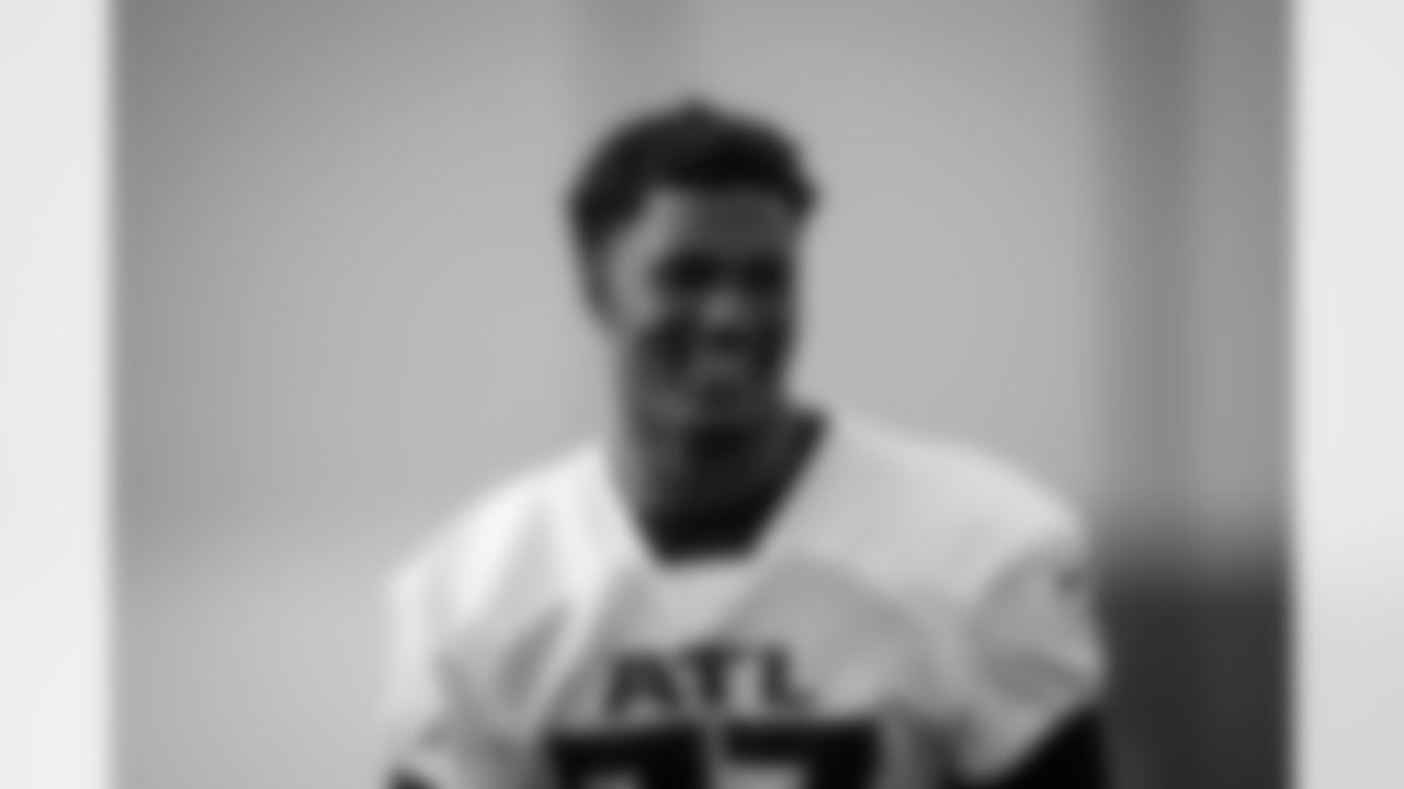 Atlanta Falcons edge rusher James Pearce Jr. #27 during practice at Atlanta Falcons Training Facility in Flowery Branch, Georgia, on Wednesday, December 17, 2025. (Photo by Jay Bendlin/Atlanta Falcons)