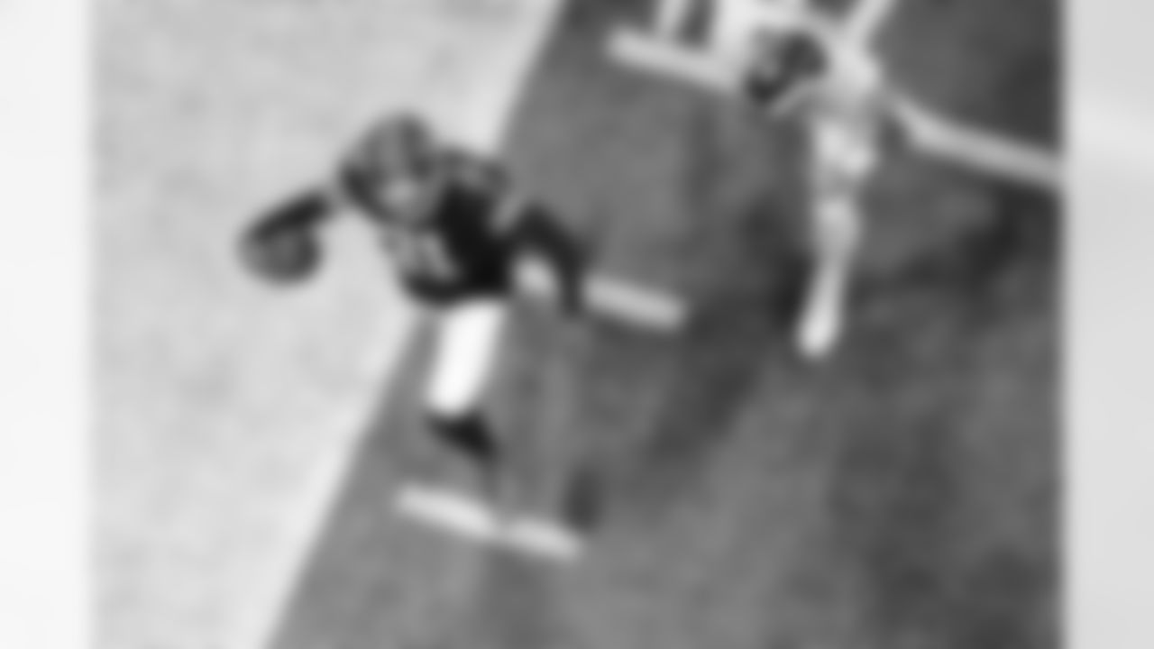 Atlanta Falcons safety Xavier Watts #31 returns an interception during the Week 17 Game against the Los Angeles Rams at Mercedes-Benz Stadium in Atlanta, Georgia on Monday, December 29, 2025. (Photo by Kevin Liles/Atlanta Falcons)