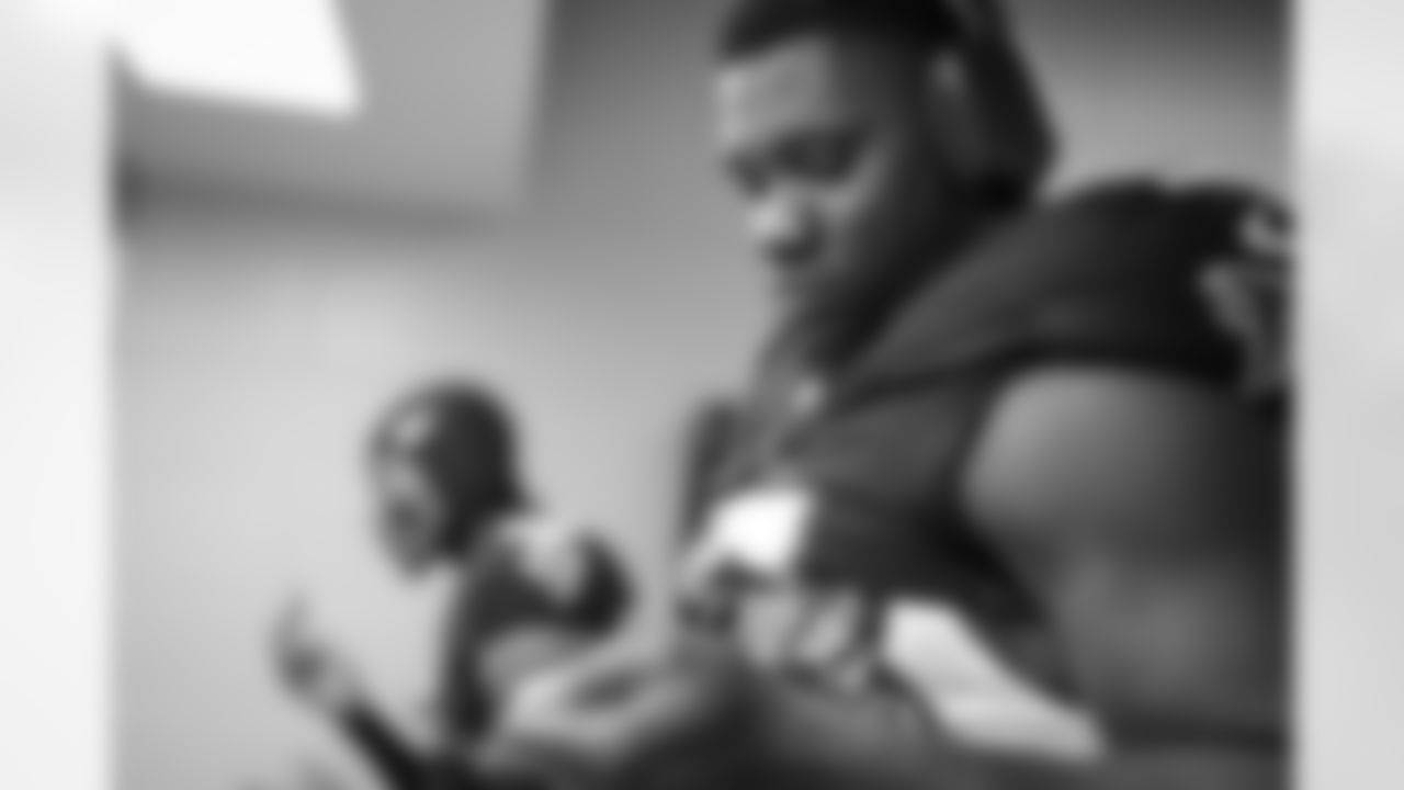 Atlanta Falcons defensive lineman Ruke Orhorhoro #98 in the locker room prior to the Week 16 Game against the Arizona Cardinals at State Farm Stadium in Glendale, Arizona on Sunday, December 21, 2025. (Photo by Jay Bendlin/Atlanta Falcons)
