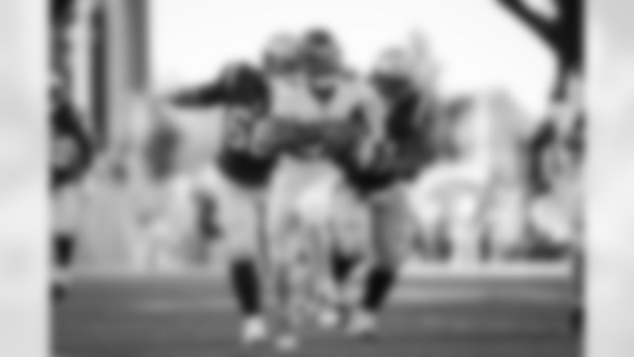 Atlanta Falcons edge rusher James Pearce Jr. #27 recovers a fumble during the Week 9 Game against the New England Patriots at Gillette Stadium in Foxborough, Massachusetts on Sunday, November 2, 2025. (Photo by Jay Bendlin/Atlanta Falcons)