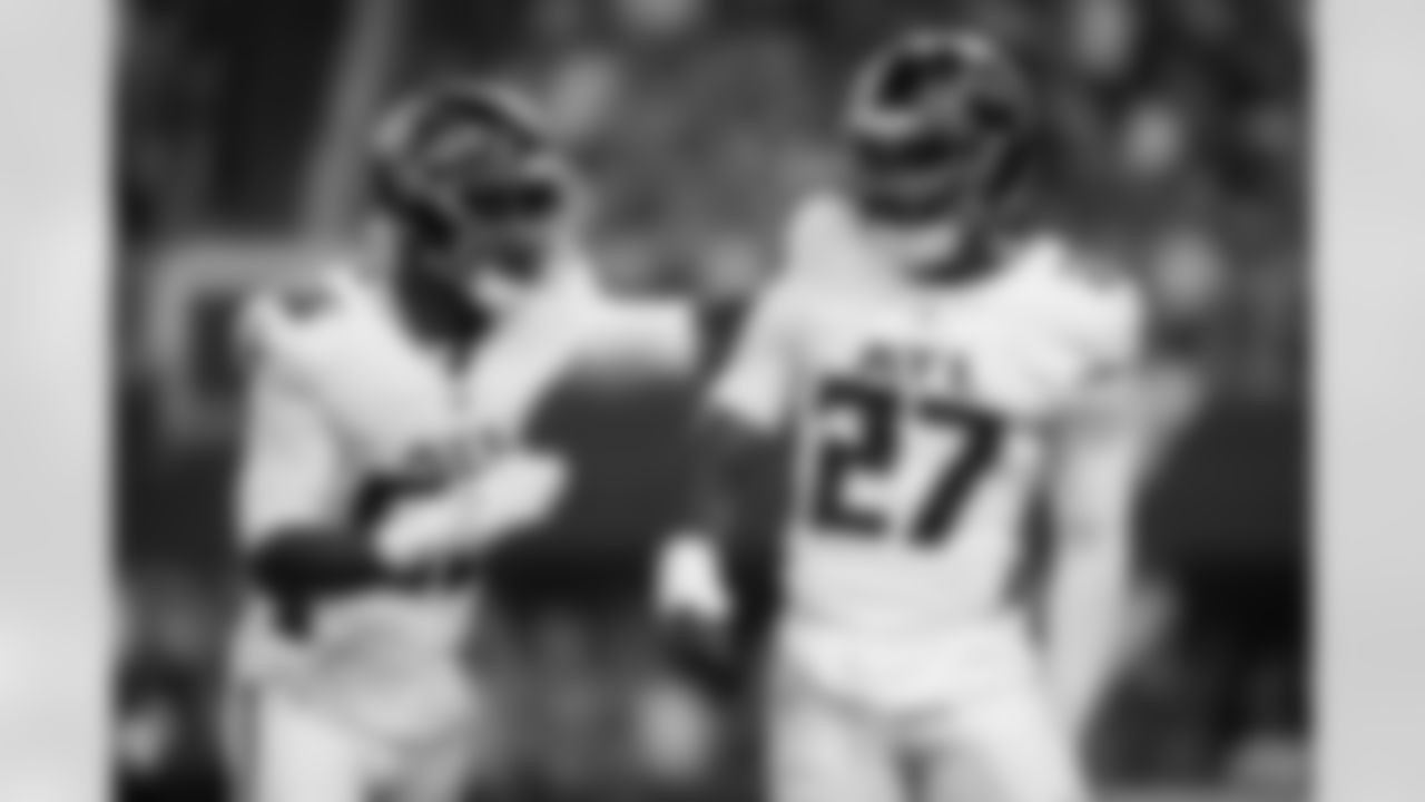 Atlanta Falcons edge rusher James Pearce Jr. #27 celebrates after a sack during the first half of the Week 2 Game against the Minnesota Vikings at U.S. Bank Stadium in Minneapolis, Minnesota on Sunday, September 14, 2025. (Photo by Brandon Magnus/Atlanta Falcons)