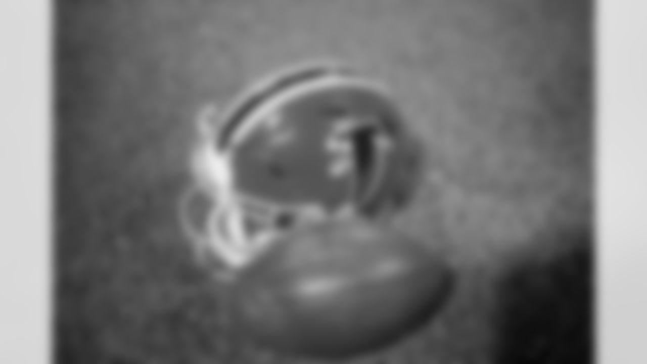 A general view of the red helmet during the Week 6 Game against the Buffalo Bills at Mercedes-Benz Stadium in Atlanta, Ga. on Monday, October 13, 2025. (Photo by Brandon Magnus/Atlanta Falcons)