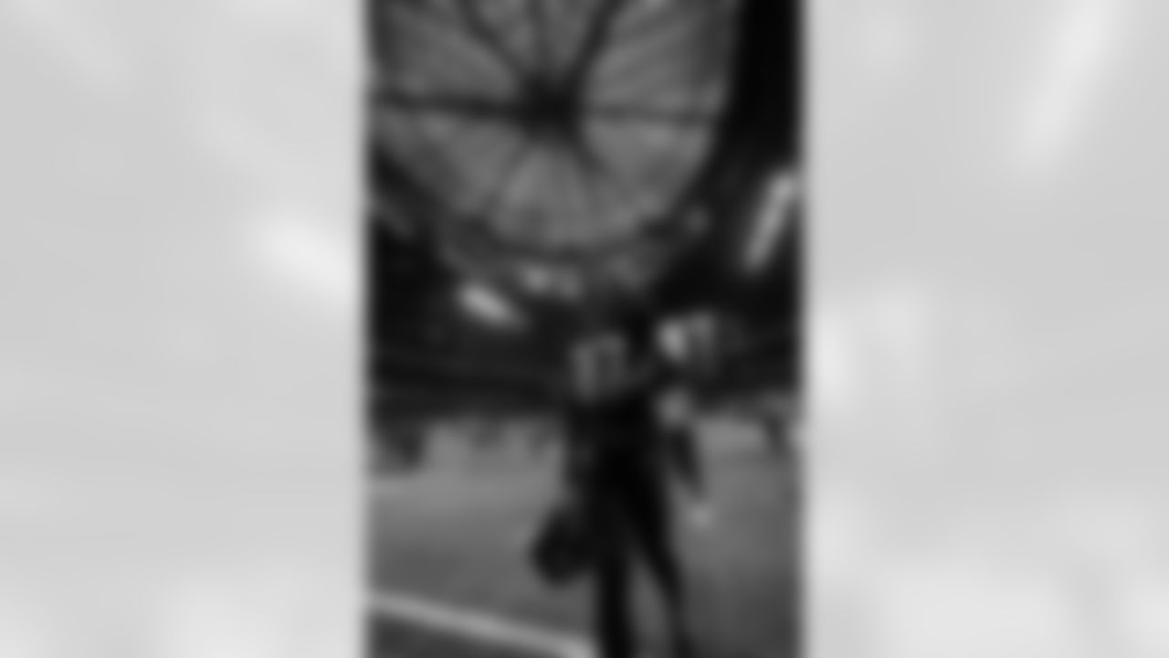 Atlanta Falcons edge rusher James Pearce Jr. #27 after the Week 18 Game against the New Orleans Saints at Mercedes-Benz Stadium in Atlanta, Georgia on Sunday, January 4, 2026. (Photo by Brandon Magnus/Atlanta Falcons)