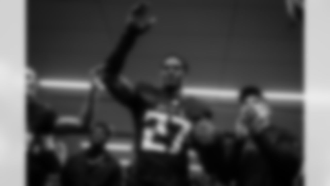 Atlanta Falcons edge rusher James Pearce Jr. #27 in the locker room after the Week 18 Game against the New Orleans Saints at Mercedes-Benz Stadium in Atlanta, Georgia on Sunday, January 4, 2026. (Photo by Jay Bendlin/Atlanta Falcons)