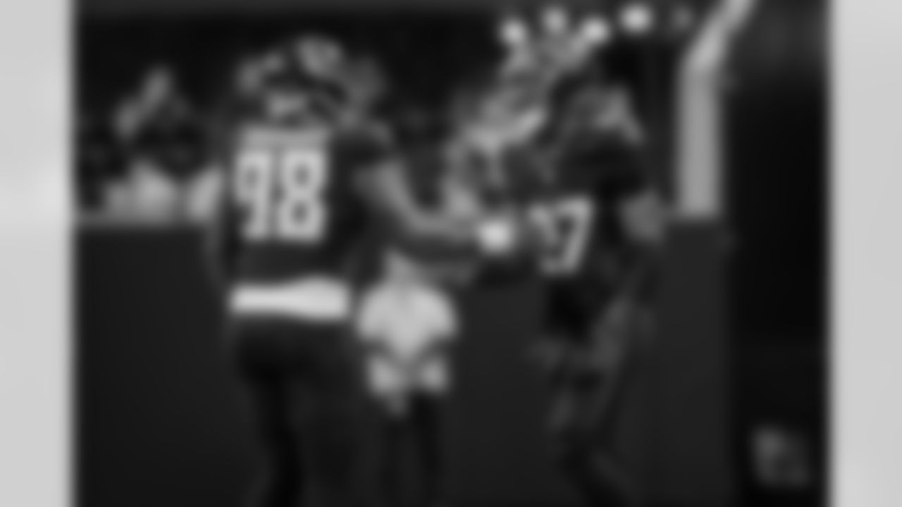 Atlanta Falcons edge rusher James Pearce Jr. #27 makes a record breaking sack during the Week 18 Game against the New Orleans Saints at Mercedes-Benz Stadium in Atlanta, Georgia on Sunday, January 4, 2026. (Photo by Brandon Magnus/Atlanta Falcons)