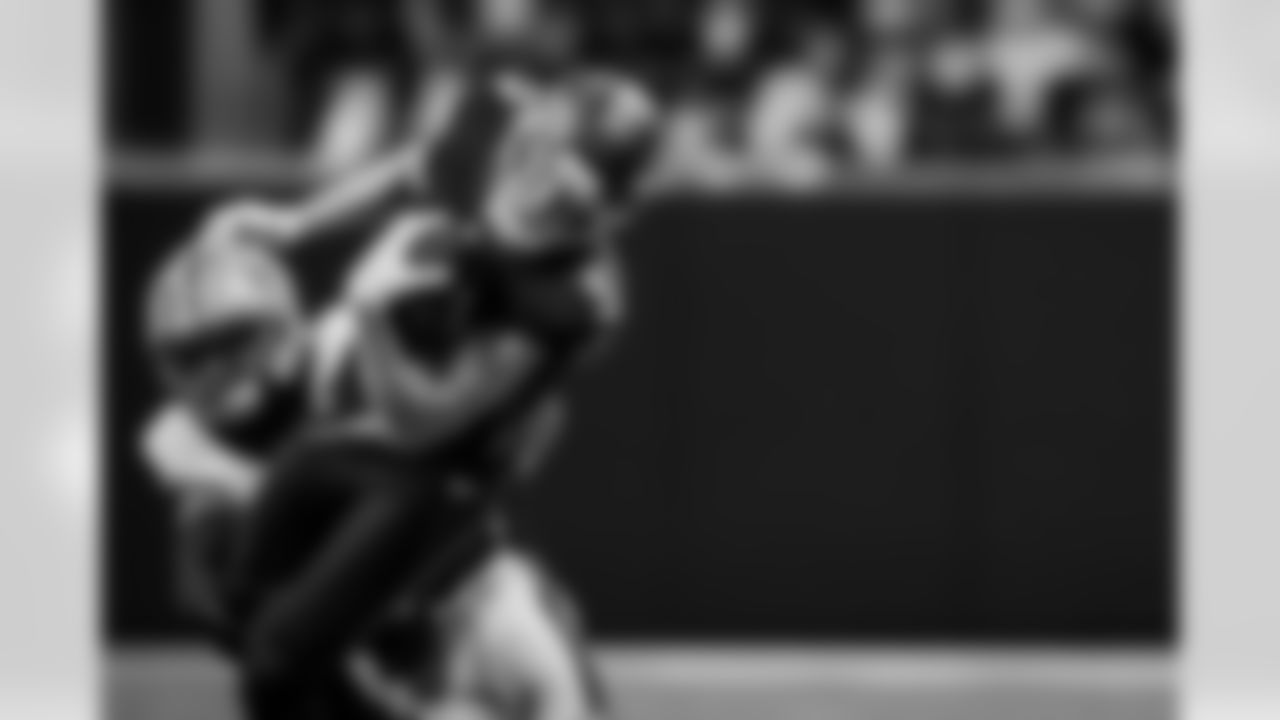 Atlanta Falcons wide receiver Drake London #5 makes a catch during the Week 18 Game against the New Orleans Saints at Mercedes-Benz Stadium in Atlanta, Georgia on Sunday, January 4, 2026. (Photo by Brandon Magnus/Atlanta Falcons)