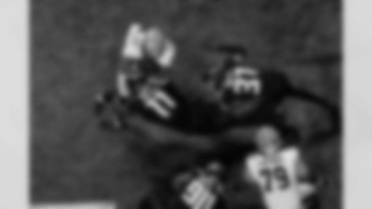 Atlanta Falcons edge rusher Jalon Walker #11 makes a tackle during the Week 18 Game against the New Orleans Saints at Mercedes-Benz Stadium in Atlanta, Georgia on Sunday, January 4, 2026. (Photo by Taylor McLaughlin/Atlanta Falcons)