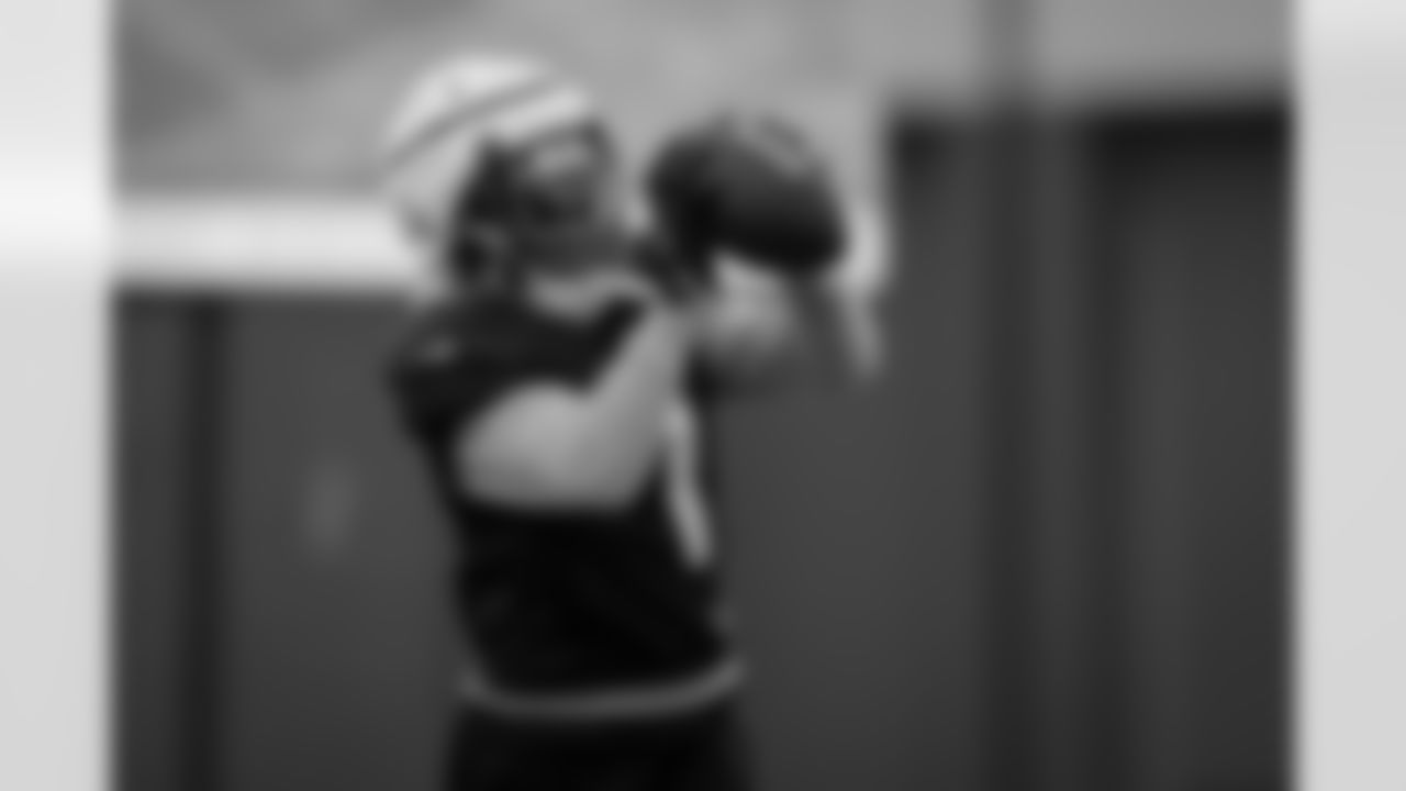 Atlanta Falcons wide receiver Darnell Mooney #1 during practice at Atlanta Falcons Training Facility in Flowery Branch, Georgia, on Thursday, December 4, 2025. (Photo by Taylor McLaughlin/Atlanta Falcons)