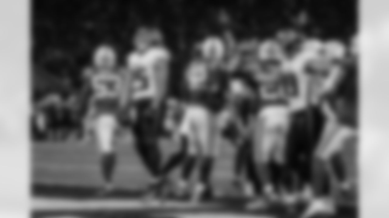 Atlanta Falcons running back Tyler Allgeier #25 celebrates after a touchdown during the fourth quarter of the Week 10 Game against the Indianapolis Colts at Olympic Stadium in Berlin, Germany on Sunday, November 9, 2025. (Photo by Taylor McLaughlin/Atlanta Falcons)