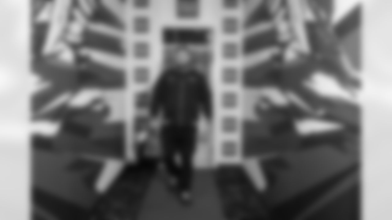 Atlanta Falcons offensive lineman Ryan Neuzil #64 arrives before during the Week 17 Game against the Los Angeles Rams at Mercedes-Benz Stadium in Atlanta, Georgia on Monday, December 29, 2025. (Photo by Taylor McLaughlin/Atlanta Falcons)