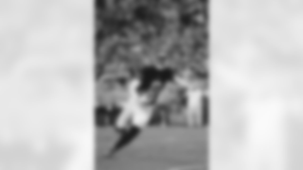 Atlanta Falcons tight end Kyle Pitts Sr. #8 during the Week 15 Game against the Tampa Bay Buccaneers at Raymond James Stadium in Tampa, Florida on Thursday, December 11, 2025. (Photo by Brandon Magnus/Atlanta Falcons)