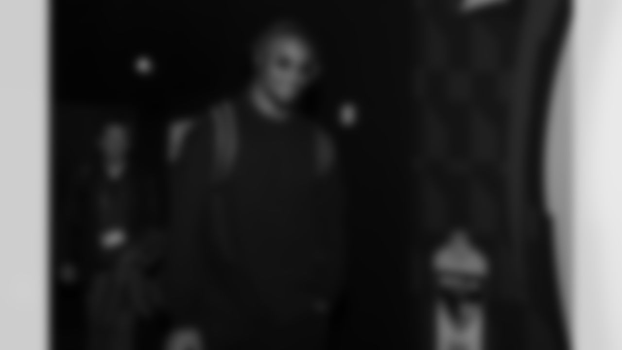 Atlanta Falcons running back Bijan Robinson #7 arrives prior to the Week 10 Game against the Indianapolis Colts at Olympic Stadium in Berlin, Germany on Sunday, November 9, 2025. (Photo by Taylor McLaughlin/Atlanta Falcons)