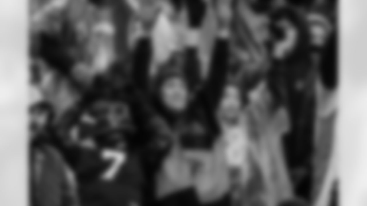 Fans during the Week 13 Game against the New York Jets at Metlife Stadium in East Rutherford, New Jersey on Sunday, November 30, 2025. (Photo by Taylor McLaughlin/Atlanta Falcons)