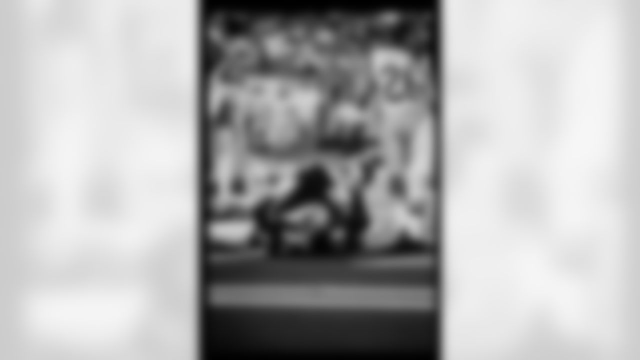 Photograph of Falcons player Tony Smith, circa 1992-94.