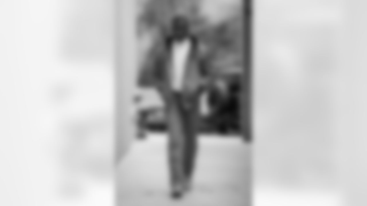 Atlanta Falcons tight end Kyle Pitts Sr. #8 arrives before the Week 14 Game against the Seattle Seahawks at Mercedes-Benz Stadium in Atlanta, Georgia on Sunday, December 7, 2025. (Photo by Taylor McLaughlin/Atlanta Falcons)