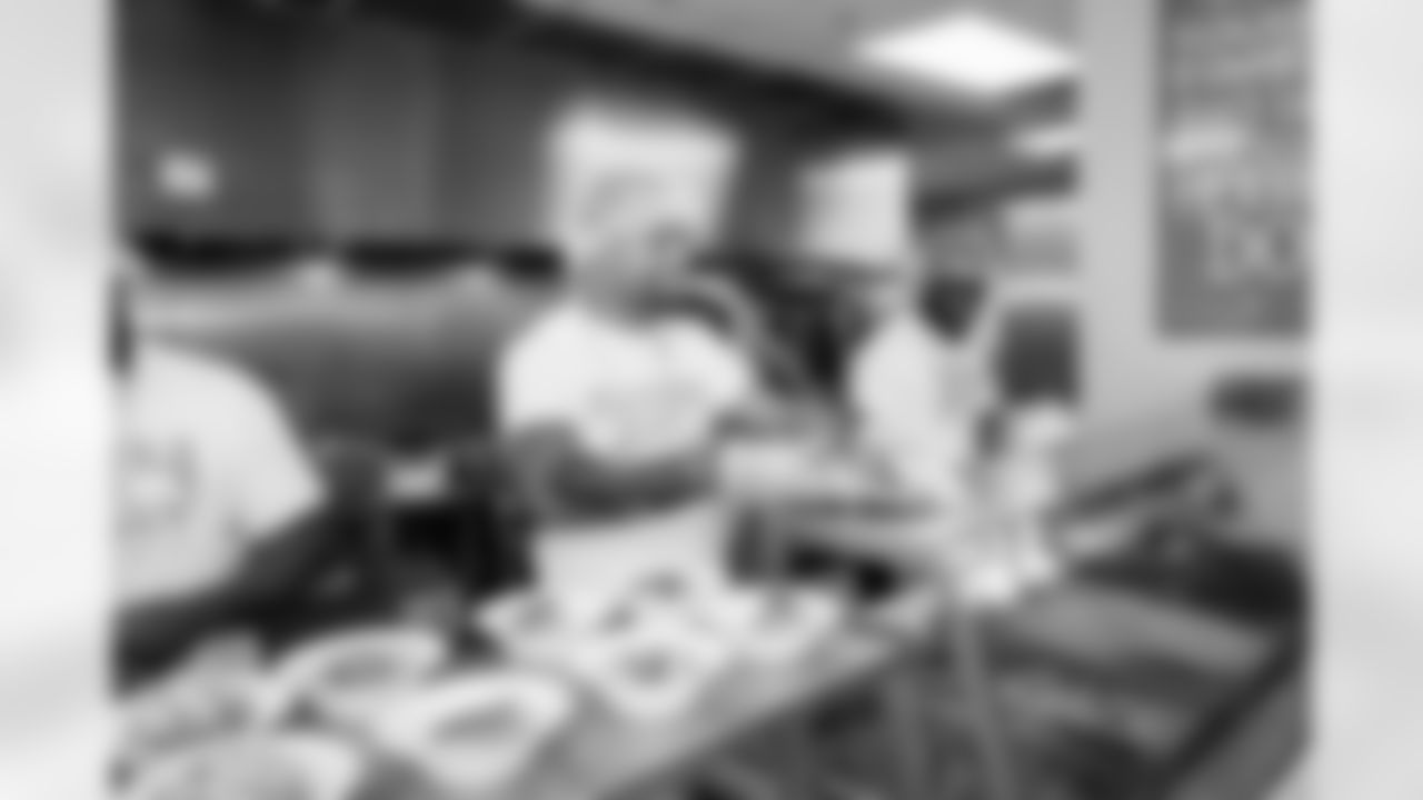 Scenes from 404 Day presented by Truist at Atlanta Mission: My Sister's House in Atlanta, Ga. On Saturday, March 30, 2024. (Photo by Karl Moore/Atlanta Falcons)