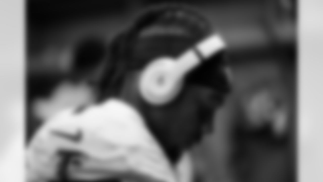 Atlanta Falcons running back Bijan Robinson #7 before the Week 12 Game against the New Orleans Saints at Caesars Superdome in New Orleans, Louisiana on Sunday, November 23, 2025. (Photo by Jay Bendlin/Atlanta Falcons)