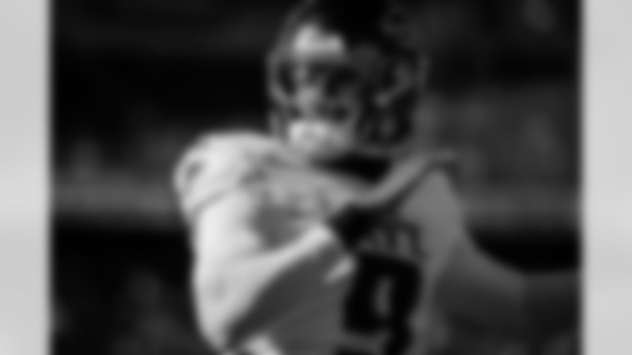 Atlanta Falcons quarterback Michael Penix Jr. #9 warms up prior to the Week 9 Game against the New England Patriots at Gillette Stadium in Foxborough, Massachusetts on Sunday, November 2, 2025. (Photo by Taylor McLaughlin/Atlanta Falcons)