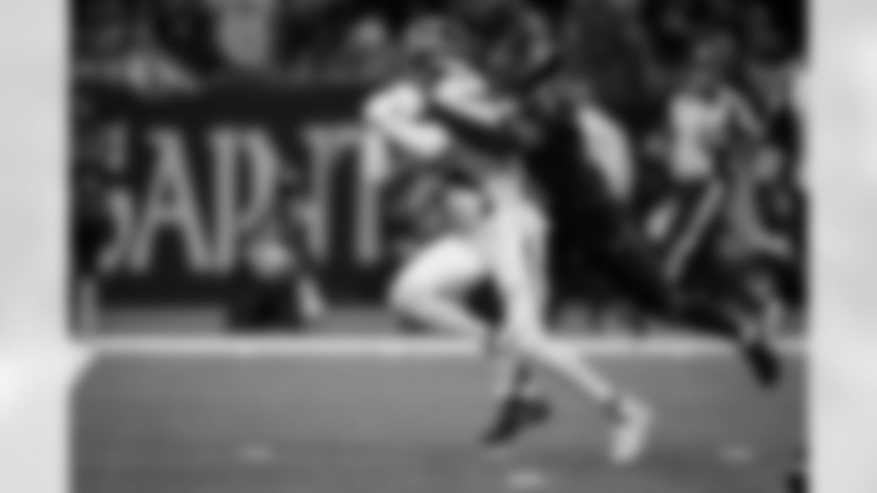 Atlanta Falcons wide receiver Darnell Mooney #1 makes a catch during the Week 12 Game against the New Orleans Saints at Caesars Superdome in New Orleans, Louisiana on Sunday, November 23, 2025. (Photo by Taylor McLaughlin/Atlanta Falcons)