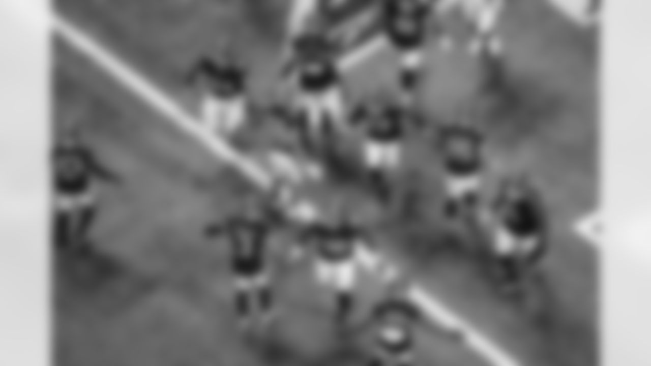 Atlanta Falcons enter the field during the Week 17 Game against the Los Angeles Rams at Mercedes-Benz Stadium in Atlanta, Georgia on Monday, December 29, 2025. (Photo by Kevin Liles/Atlanta Falcons)