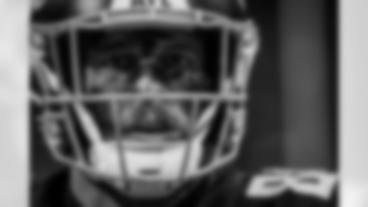 Atlanta Falcons tight end Feleipe Franks #84  warms up before the Week 1 Game against the Tampa Bay Buccaneers at Mercedes-Benz Stadium in Atlanta, Georgia on Sunday, September 7, 2025. (Photo by Brandon Magnus/Atlanta Falcons)