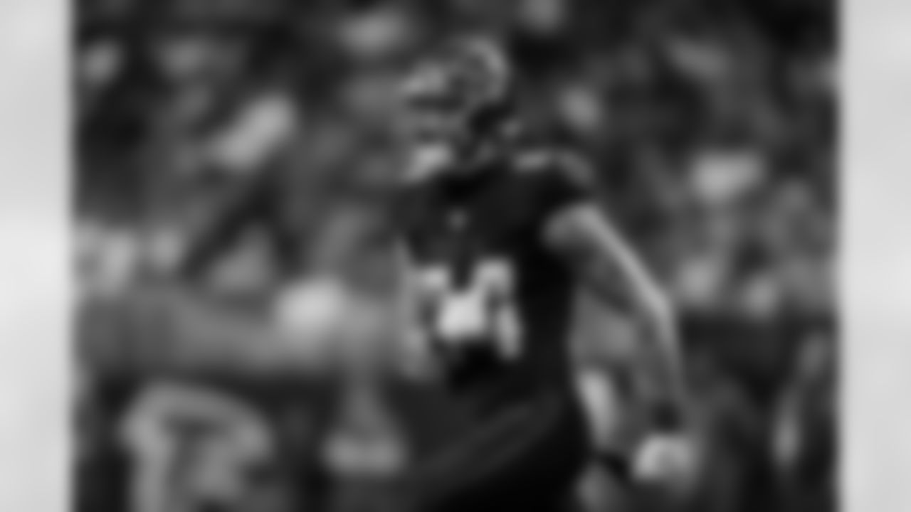 Atlanta Falcons tight end Feleipe Franks #84  reacts during the Week 1 Game against the Tampa Bay Buccaneers at Mercedes-Benz Stadium in Atlanta, Georgia on Sunday, September 7, 2025. (Photo by Jay Bendlin/Atlanta Falcons)