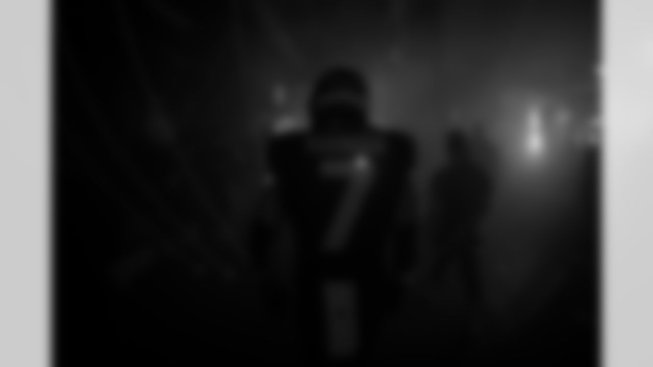 Atlanta Falcons running back Bijan Robinson #7 walks out before the Week 8 Game against the Miami Dolphins at Mercedes-Benz Stadium in Atlanta, Georgia on Sunday, October 26, 2025. (Photo by Jay Bendlin/Atlanta Falcons)