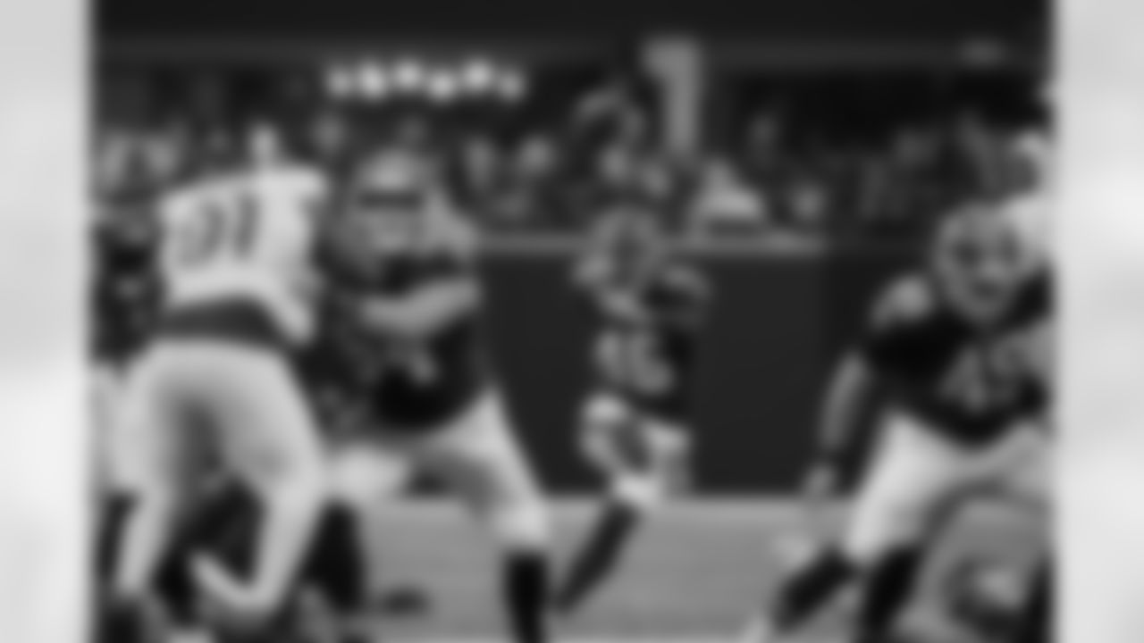 Atlanta Falcons kicker Zane Gonzalez #45 makes a field goal during the Week 17 Game against the Los Angeles Rams at Mercedes-Benz Stadium in Atlanta, Georgia on Monday, December 29, 2025. (Photo by Taylor McLaughlin/Atlanta Falcons)