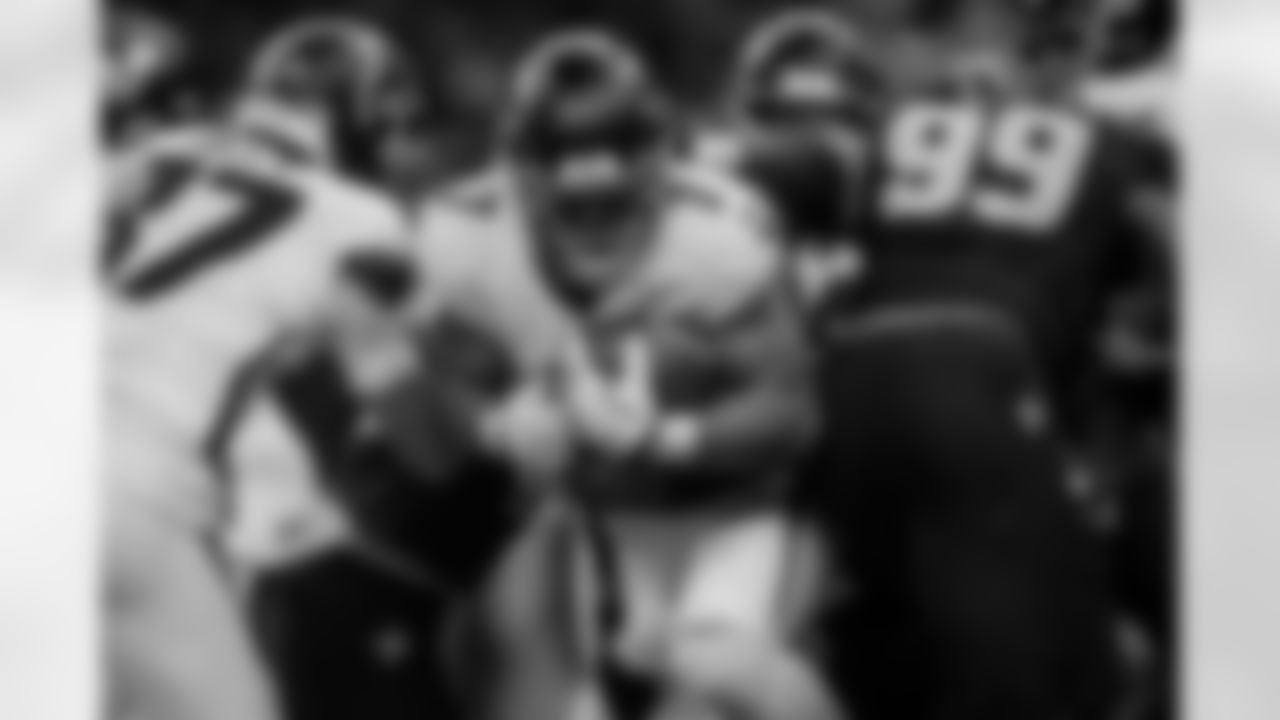 Atlanta Falcons running back Bijan Robinson #7 runs the ball during the Week 12 Game against the New Orleans Saints at Caesars Superdome in New Orleans, Louisiana on Sunday, November 23, 2025. (Photo by Jay Bendlin/Atlanta Falcons)