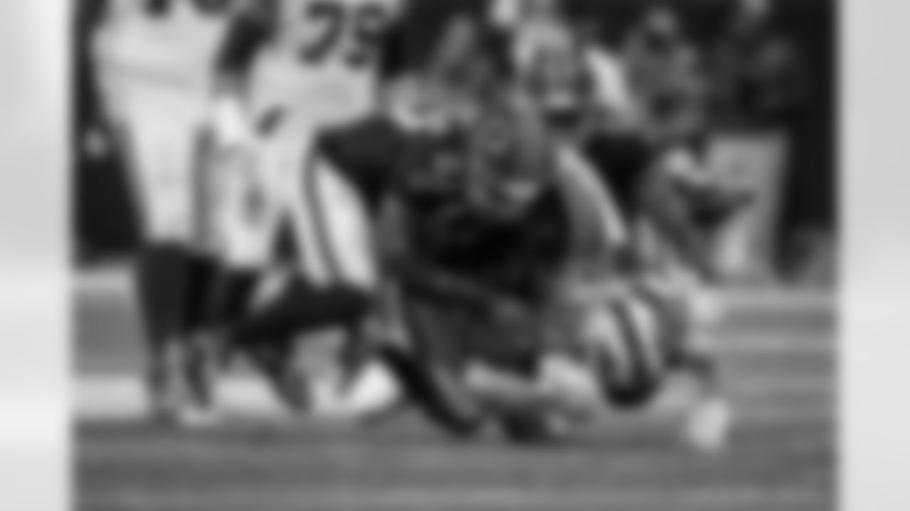 Atlanta Falcons cornerback Dee Alford #20 makes a sack during the Week 6 Game against the Buffalo Bills at Mercedes-Benz Stadium in Atlanta, Georgia on Monday, October 13, 2025. (Photo by Taylor McLaughlin/Atlanta Falcons)