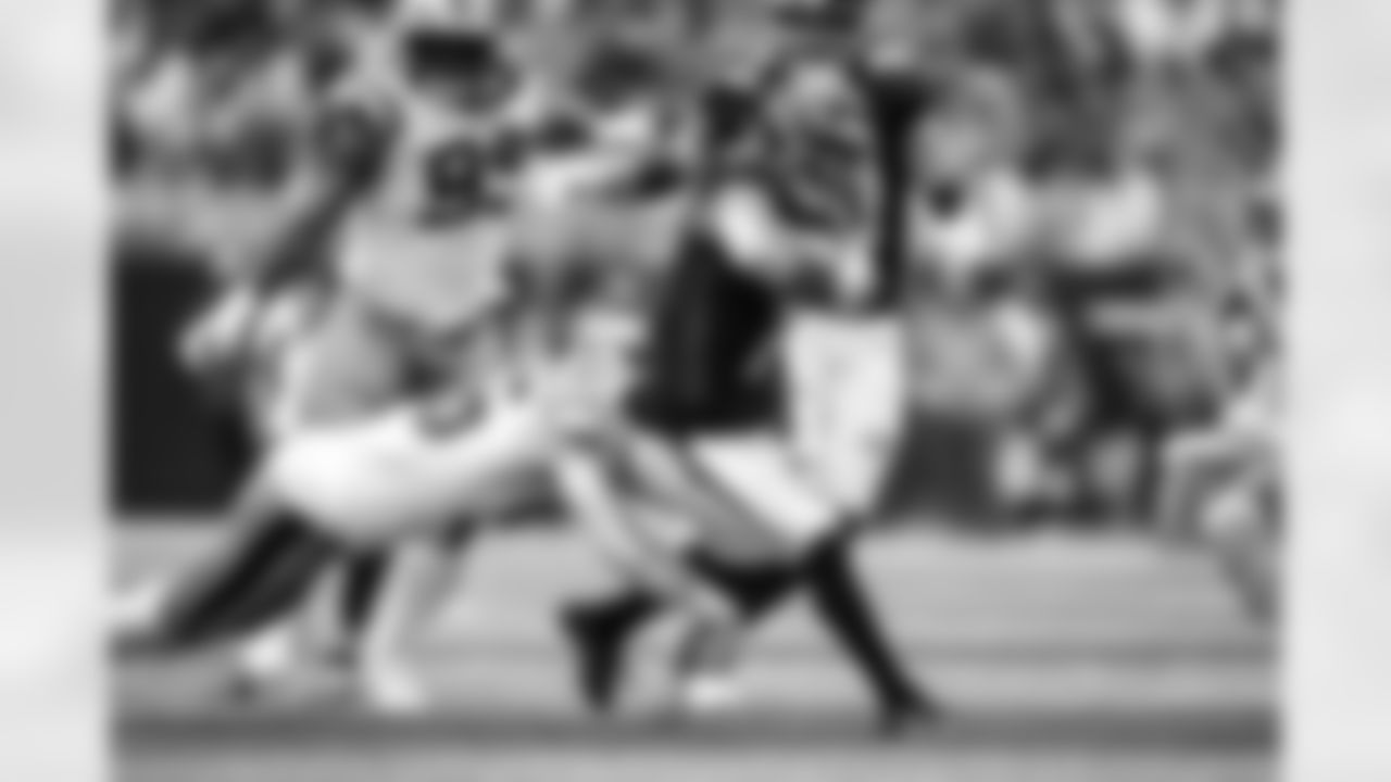 Atlanta Falcons running back Bijan Robinson #7 carries the ball during the Week 11 Game against the Carolina Panthers at Mercedes-Benz Stadium in Atlanta, Georgia on Sunday, November 16, 2025. (Photo by Jay Bendlin/Atlanta Falcons)