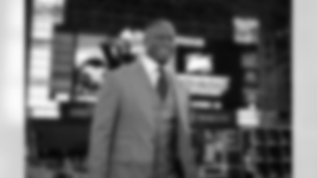 Atlanta Falcons head coach Raheem Morris arrives prior to the Week 16 Game against the Arizona Cardinals at State Farm Stadium in Glendale, Arizona on Sunday, December 21, 2025. (Photo by Jay Bendlin/Atlanta Falcons)