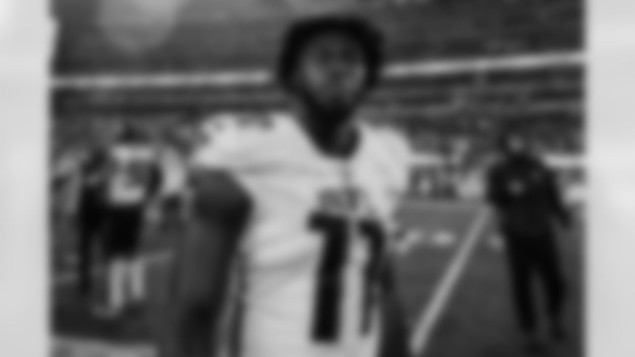 Atlanta Falcons edge rusher Jalon Walker #11 after the Week 13 Game against the New York Jets at Metlife Stadium in East Rutherford, New Jersey on Sunday, November 30, 2025. (Photo by Taylor McLaughlin/Atlanta Falcons)