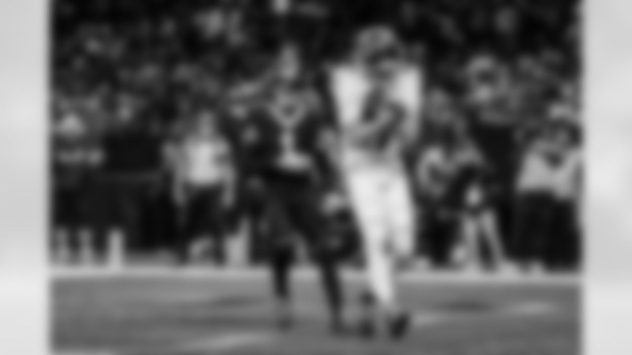 Atlanta Falcons wide receiver David Sills V #87 celebrates after a touchdown catch during the Week 12 Game against the New Orleans Saints at Caesars Superdome in New Orleans, Louisiana on Sunday, November 23, 2025. (Photo by Jay Bendlin/Atlanta Falcons)