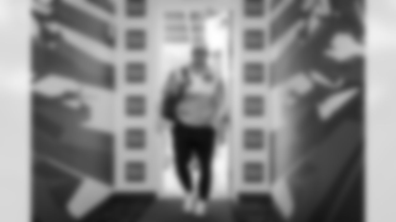 Atlanta Falcons inside linebacker JD Bertrand #40 arrives before the Week 18 Game against the New Orleans Saints at Mercedes-Benz Stadium in Atlanta, Georgia on Sunday, January 4, 2026. (Photo by Jay Bendlin/Atlanta Falcons)