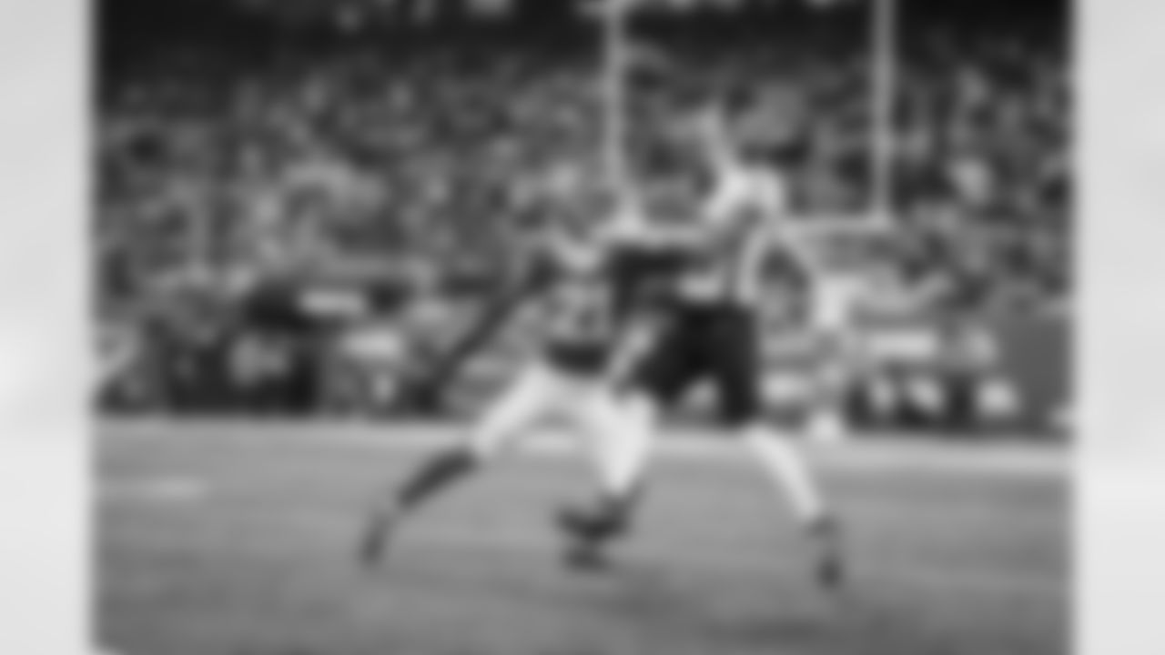 Atlanta Falcons wide receiver Dylan Drummond #81 attempts to catch a pass during the second quarter of the Week 13 Game against the New York Jets at Metlife Stadium in East Rutherford, New Jersey on Sunday, November 30, 2025. (Photo by Caean Couto/Atlanta Falcons)