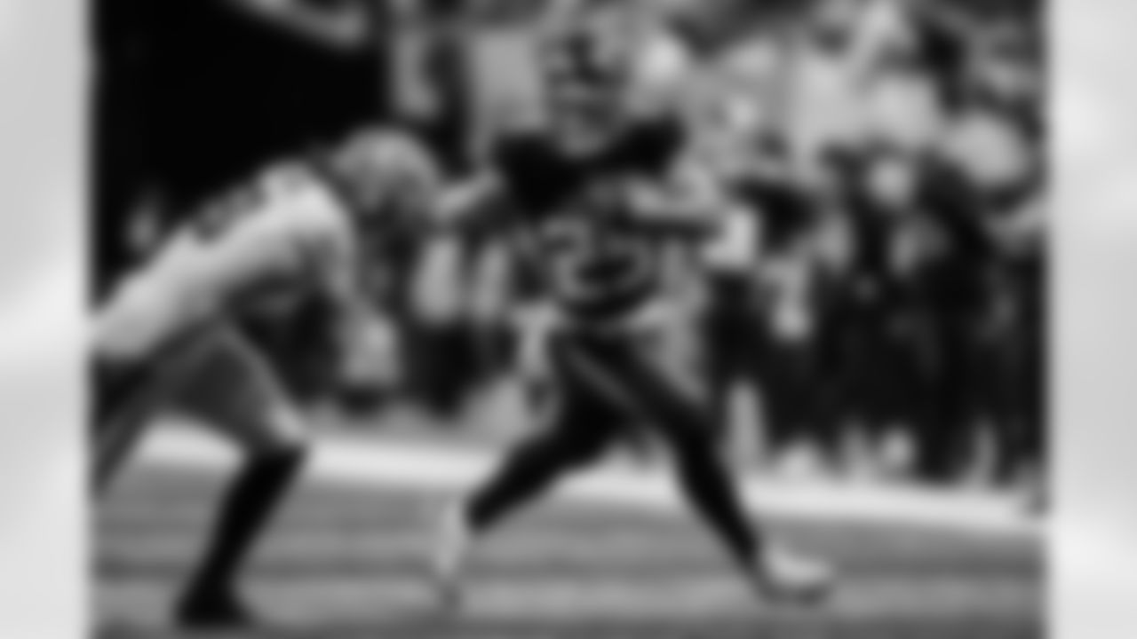 Atlanta Falcons running back Tyler Allgeier #25 runs with the ball during the Week 18 Game against the New Orleans Saints at Mercedes-Benz Stadium in Atlanta, Georgia on Sunday, January 4, 2026. (Photo by AJ Reynolds/Atlanta Falcons)