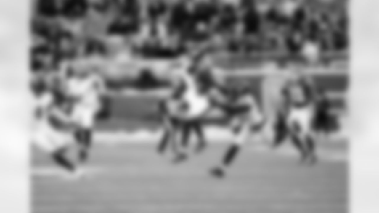 WR Darius Slayton (18)